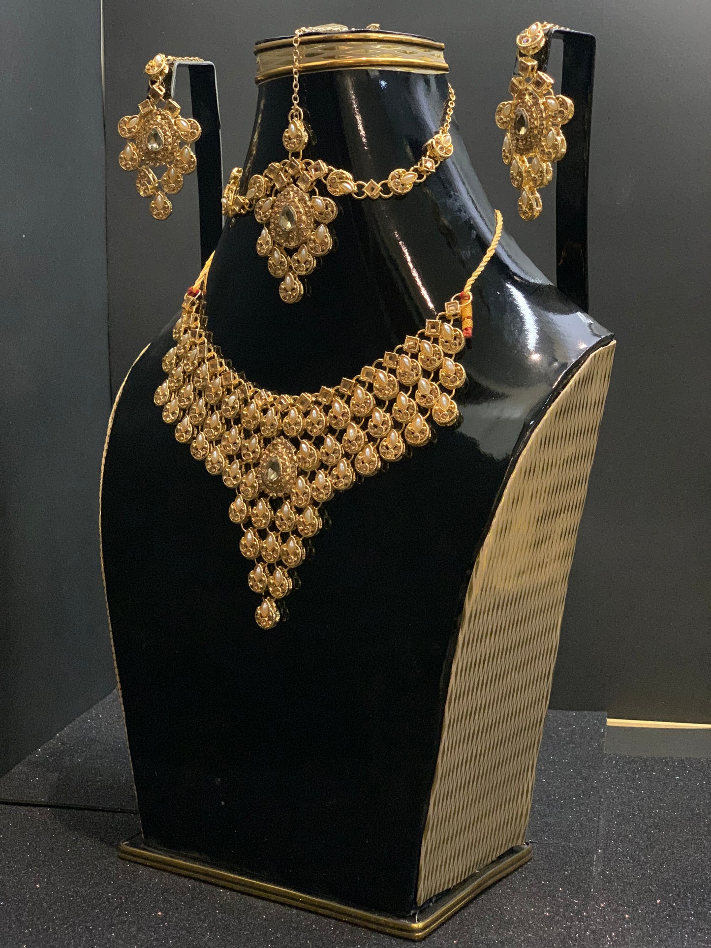 Imported Golden Necklace Set With White Stones (4 Pieces) [BS-3004]