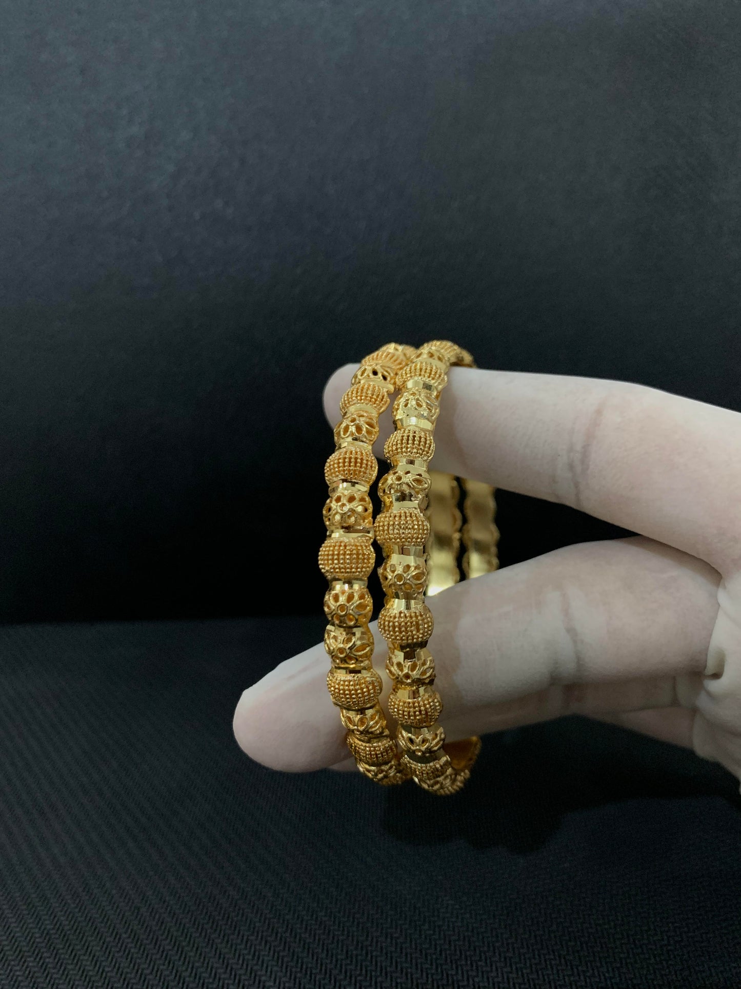 Imported Golden Premium Bangles (2 Pieces) [BANG-3003]